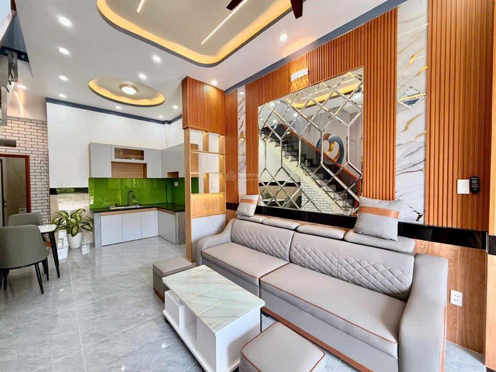 Nhà 1 trệt 1 lầu sát công viên 7 kỳ quan 3pn sổ hồng hoàn công 1 tỷ 830