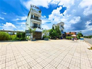 Siêu phẩm nhà đẹp cát tường phú sinh nội thất cao cấp, sống sang chill hết nấc!