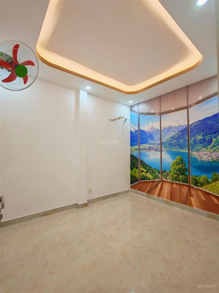 Nhà đẹp giá tốt! 3pn! sân xe hơi! phòng thờ riêng! full nội thất! shr hoàn công! giá chỉ 1 tỷ 850!
