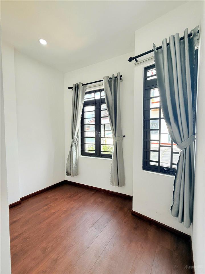 Bán nhà 2 tầng kiệt ô tô tô hiệu full nội thất dọn vào ở ngay chỉ 4, x tỷ