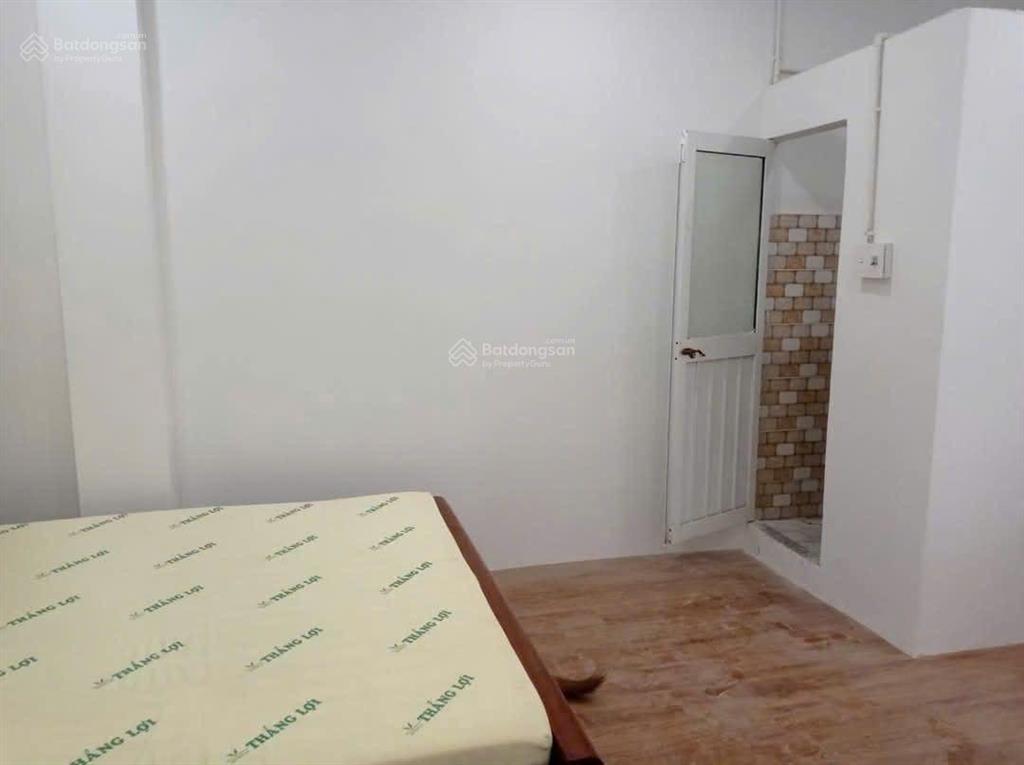 Tòa nhà 4 tầng 6 phòng cho thuê dòng tiền 20 triệu/tháng trung tâm hải châu, đà nẵng