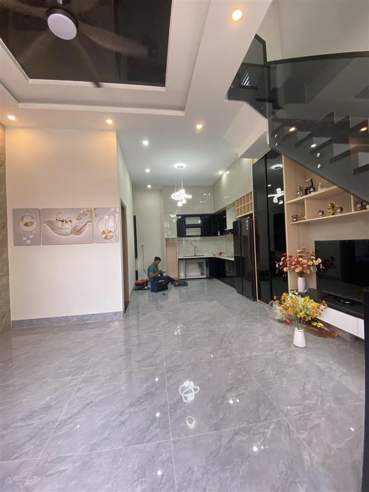 70m2 ngang 8m kiệt 4m ô tô thông nhà 3 tầng xây mới 100% đà nẵng
