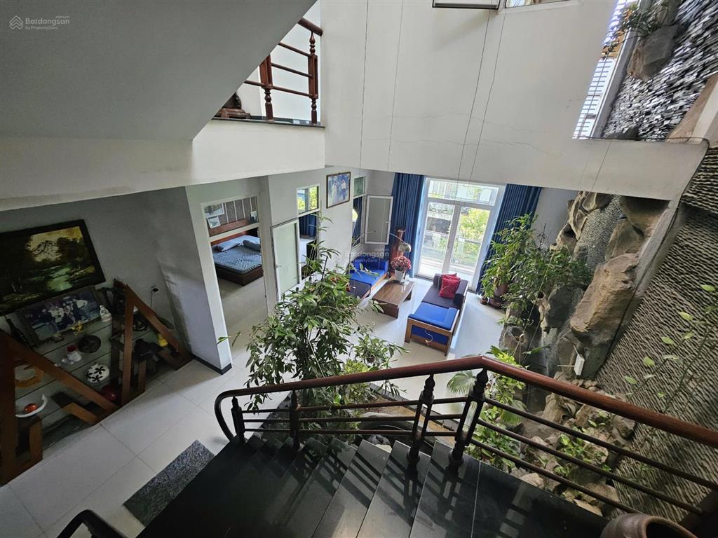 Chính chủ lâu đời mặt tiền hoà cường diện tích lớn ngang khủng.