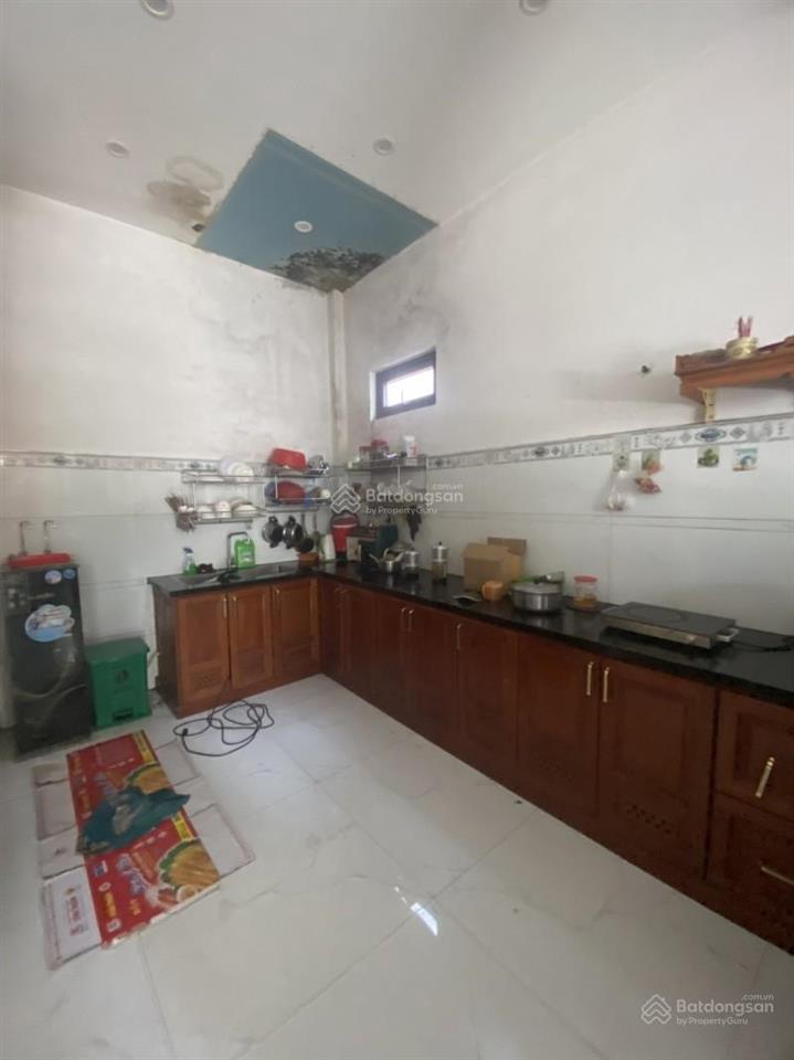 Nhà 3 tầng + đất 118m ngang 7m  300m ra biển chỉ 9 tỷ