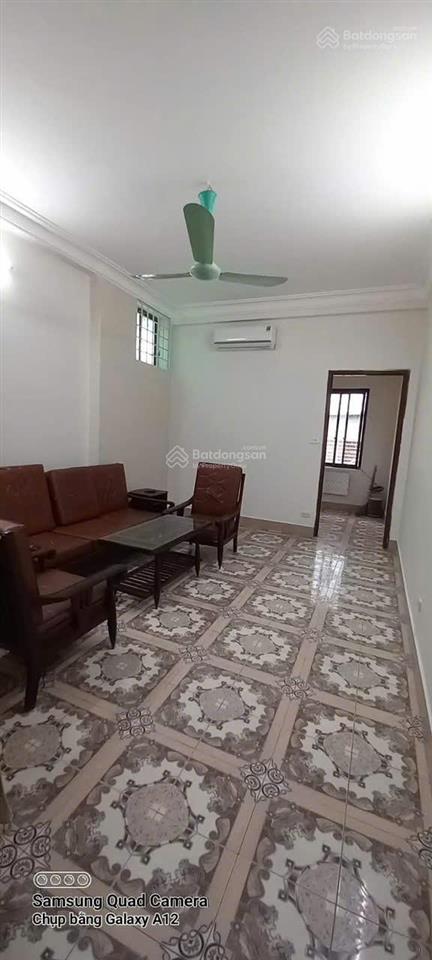 Cho thuê nhà ngõ đường thái hà. cách mặt phố thái hà 20m