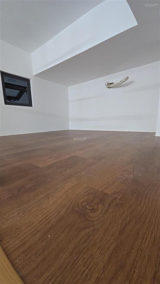 Phòng trọ 22m2 nội thất cơ bản mới, ngay công viên gia định