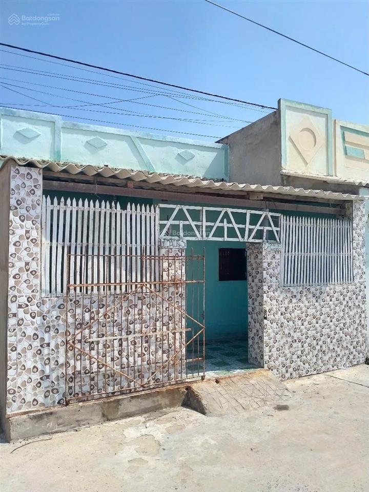 Đầu tư  nhà cấp 4 diện tích 50m2, mặt tiền biển phan rí cửa giá chỉ 590 triệu