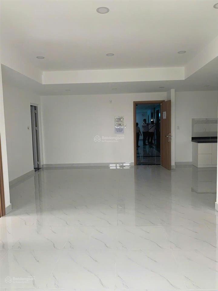 Cho thuê căn hộ mới 100%, diện tích 85m2, phòng rộng, thoáng mát, đầy đủ tiện ích