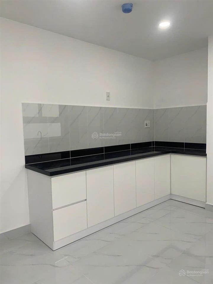 Cho thuê căn hộ mới 100%, diện tích 85m2, phòng rộng, thoáng mát, đầy đủ tiện ích