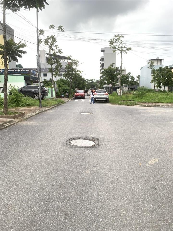 Mình cần bán lô góc a31 tại dg06 trung tâm huyện quốc oai