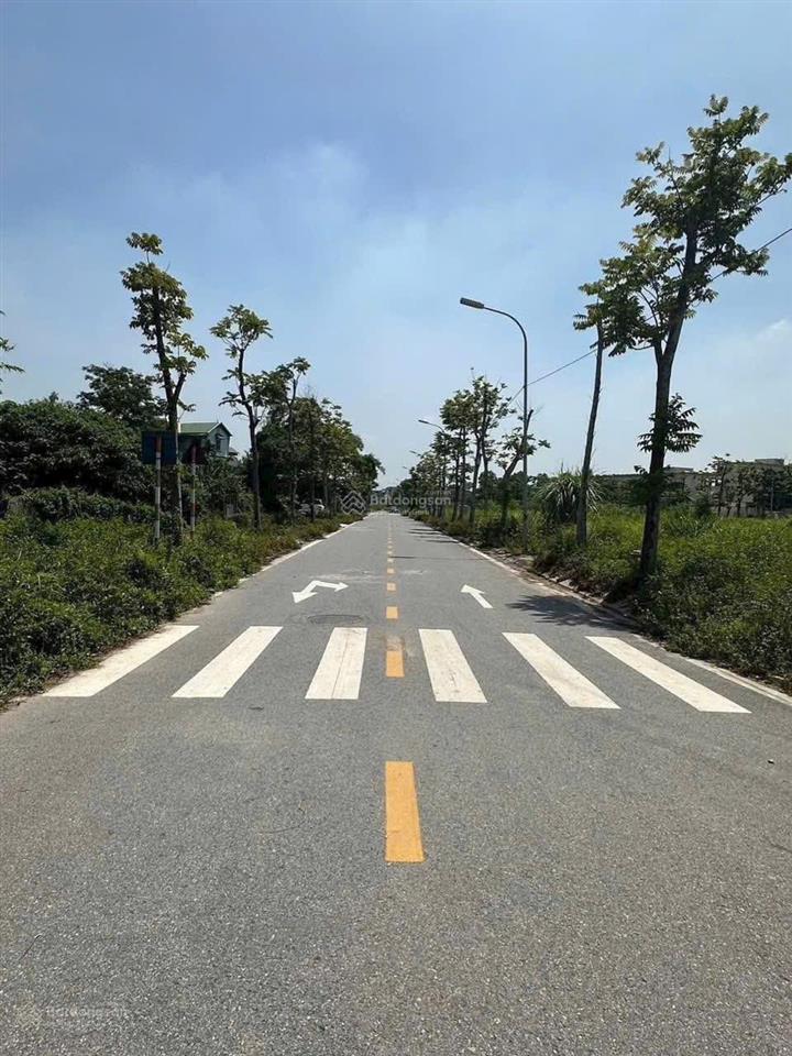 Cần bán đất đấu giá ngọc mỹ. diện tích nhỏ xinh chỉ 75m. hướng tây bắc
 sát viện nhi và phụ sản