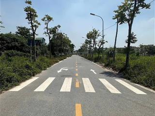 Cần bán đất đấu giá ngọc mỹ. diện tích nhỏ xinh chỉ 75m. hướng tây bắc
 sát viện nhi và phụ sản