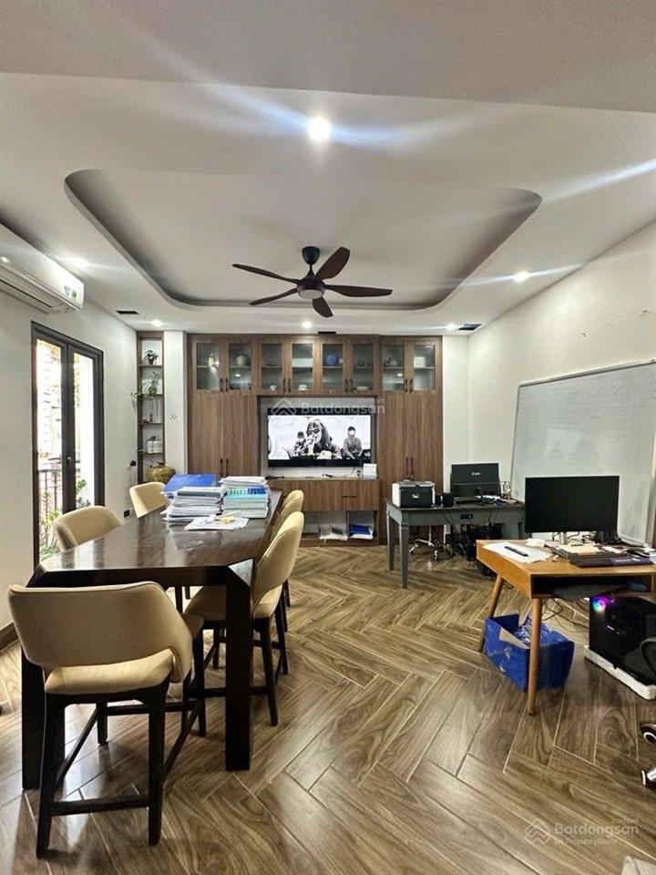 Bán nhà phố trịnh công sơn tây hồ 5 tầng 50m2 giá 15,5 tỷ