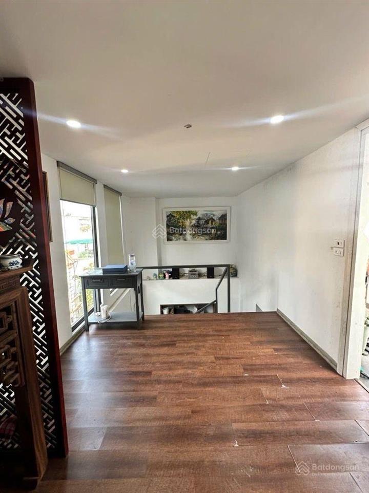 Bán nhà phố trịnh công sơn tây hồ 5 tầng 50m2 giá 15,5 tỷ