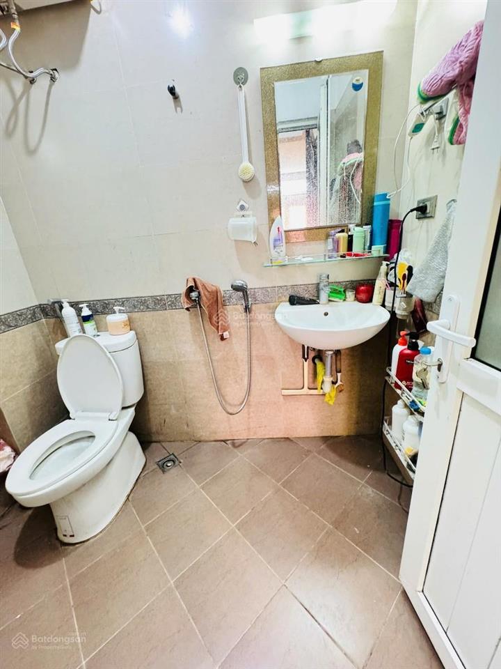Phan đình phùng căn góc 5 tầng ba mặt thoáng, 10m ra phố ngõ nông  trước nhà 3m  sổ đỏ cc nở hậu