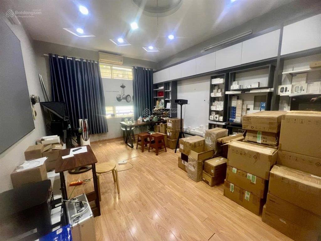 Mặt phố vọng  32m2 x 5 tầng  kinh doanh  mặt tiền 4.5m  vỉa hè 2 làn ô tô tránh  ko quy hoạch!
