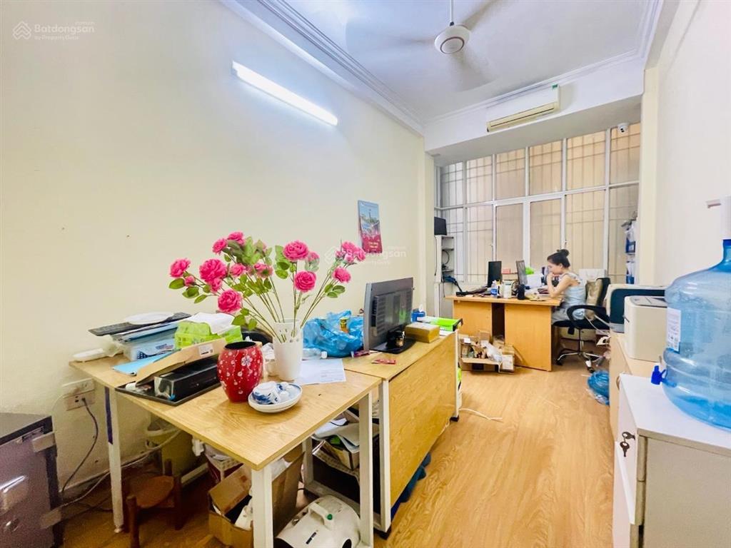 Phương mai  kim liên  30m2 x 6 tầng  ngõ thông trước nhà rộng  gần ô tô  phân lô kiên cố