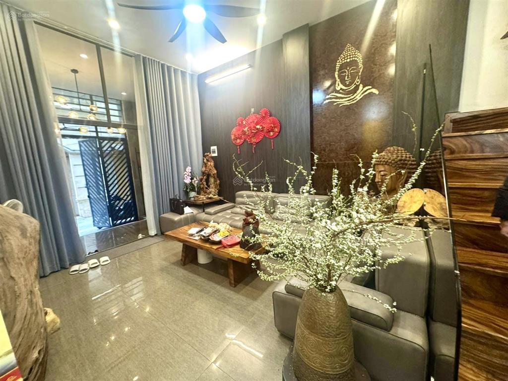 Phân lô lò đúc  ô tô đỗ ngày đêm  74m*5 tầng tặng nội thất  khu cán bộ yên tĩnh  giá bán