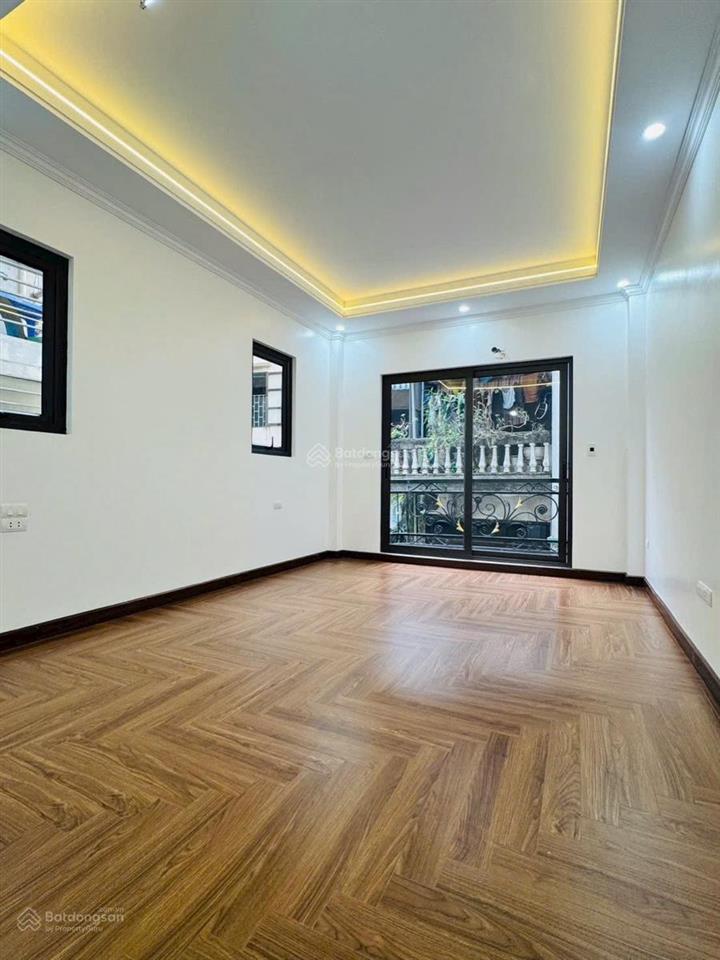Mặt ngõ hồ linh quang  căn góc xây mới 40m2 x 7 tầng thang máy  20m ra hồ  ngõ thông kinh doanh