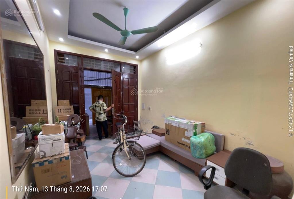 Bán nhà thái hà  56m2*4tầng  không gian rộng rãi, ngõ ba gác 50m ra ô tô  giá cực mềm