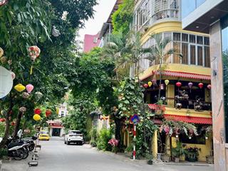 Phương mai  6 tầng thang máy  view hồ  ngõ thông, ô tô đỗ cửa  nhỉnh 9 tỷ  sổ đỏ cc vuông vắn
