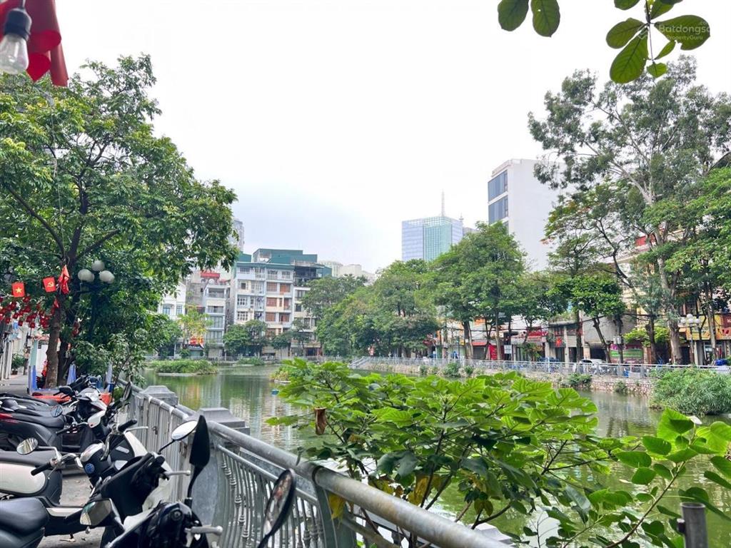 Phân lô trần duy hưng  15m ra ô tô  ngõ thông tứ tung, cạnh hồ  50m2*5 tầng  dân xây kiên cố
