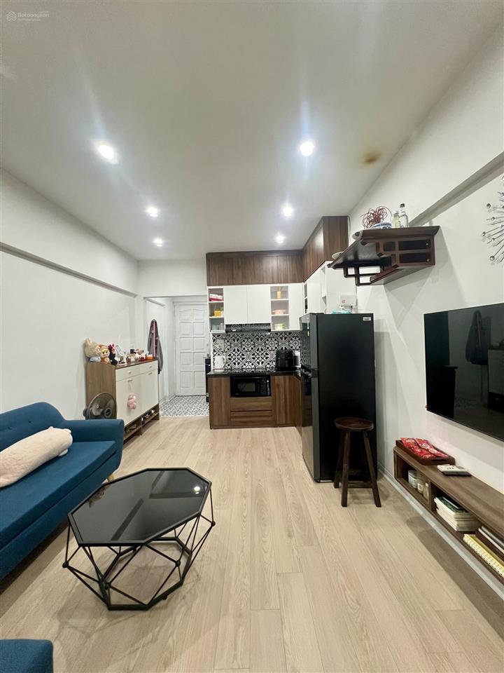 Tầng 3 căn hộ nguyễn chí thanh, sổ đỏ cc 65m 2 ngủ, nhà thoáng full nội thất  sân xe  nhỉnh 3t