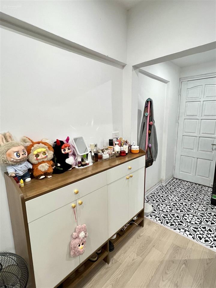 Tầng 3 căn hộ nguyễn chí thanh, sổ đỏ cc 65m 2 ngủ, nhà thoáng full nội thất  sân xe  nhỉnh 3t