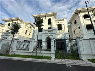 Bán biệt thự song lập vườn cam 240m2 | giá 39,9 tỷ gần hồ điều hoà đường 11,5m