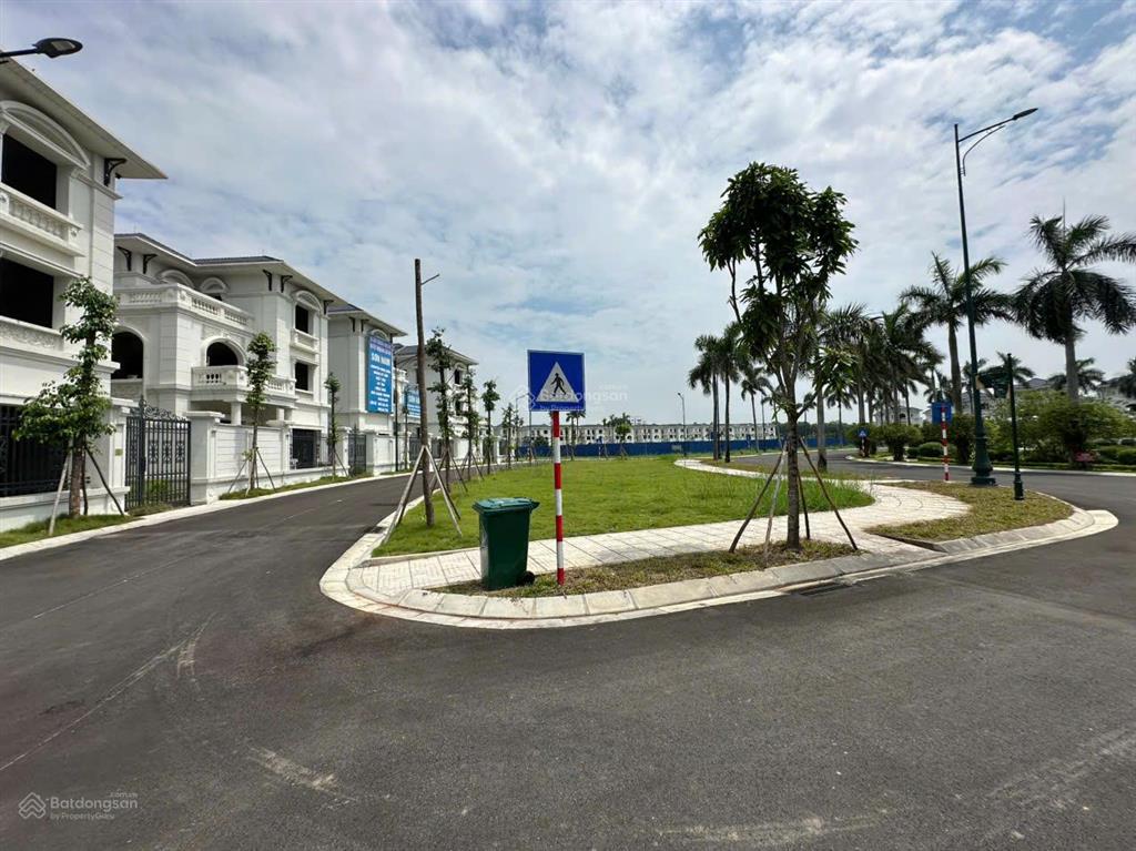 Bán biệt thự song lập góc 290m view công viên | vườn cam