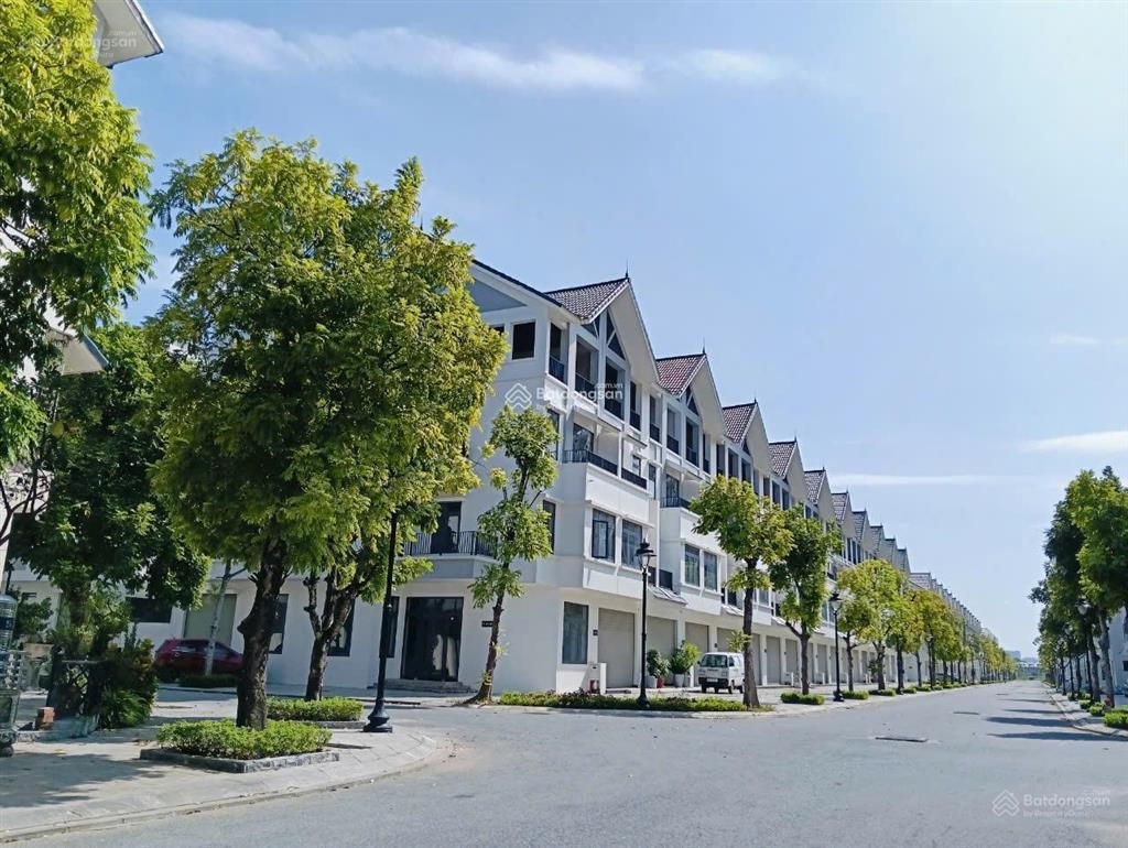 Bán căn liền kề góc hinode royal park  100m  2 mặt tiền  view vườn hoa