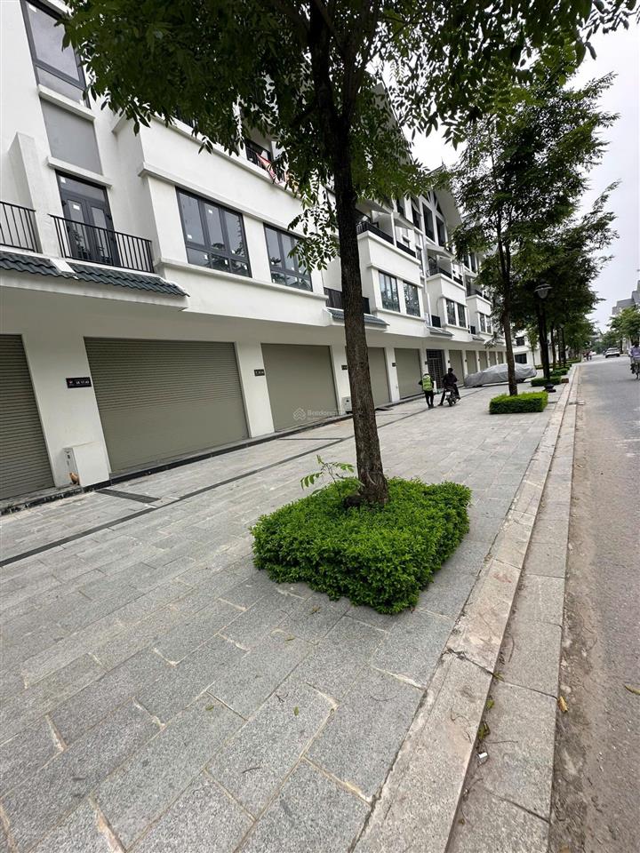 Bán liền kề hinode royal park  12,9 tỷ | 4 tầng | mặt tiền 5m | đường trục chính