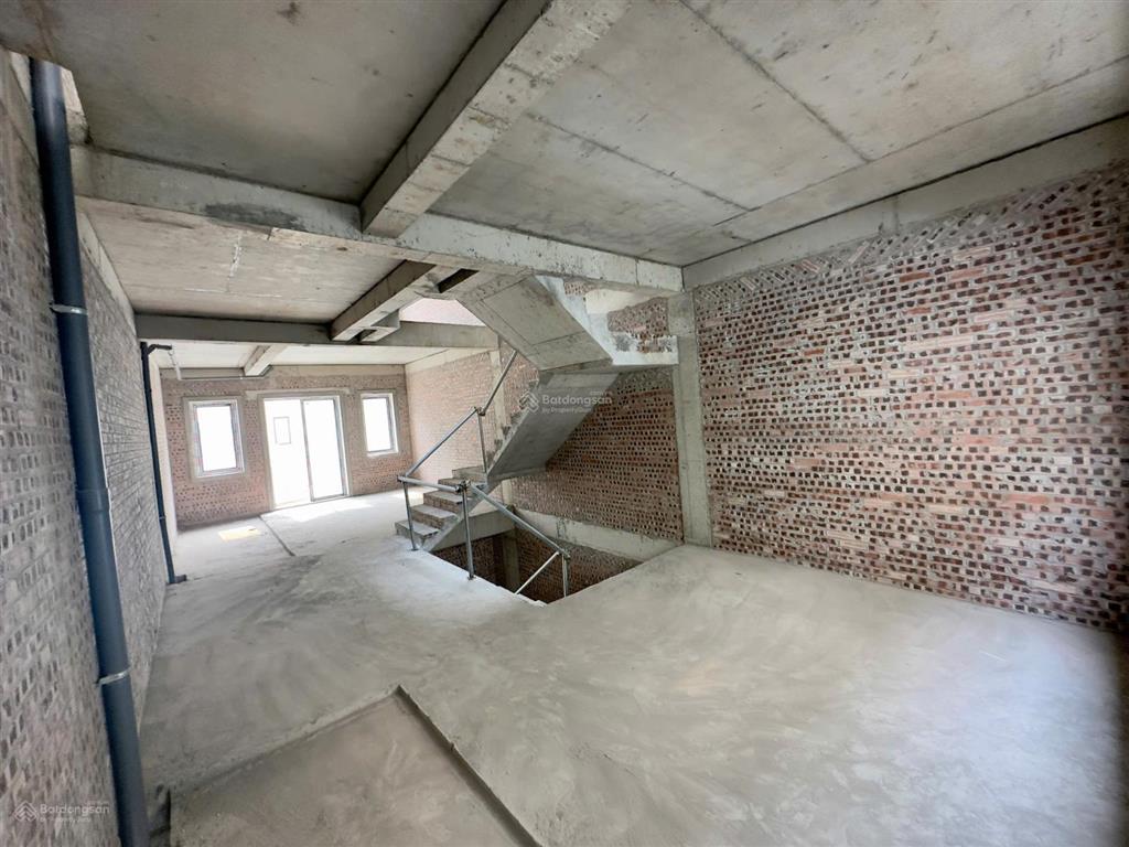 Căn liền kề 80m2 không hầm 17 tỷ giá hời dự án an lạc, vị trí trung tâm sát đường vành đai 3.5