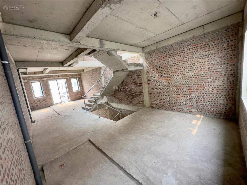 Căn liền kề 80m2 không hầm 17 tỷ giá hời dự án an lạc, vị trí trung tâm sát đường vành đai 3.5
