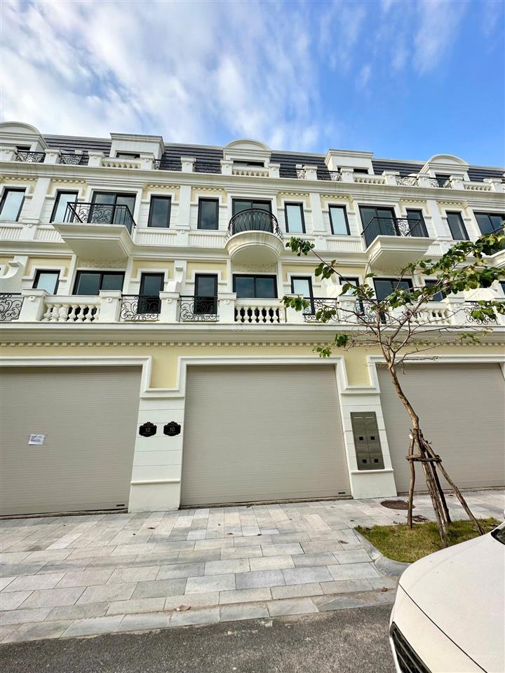 Căn liền kề 80m2 không hầm 17 tỷ giá hời dự án an lạc, vị trí trung tâm sát đường vành đai 3.5