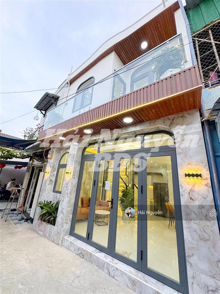 Nhà 1 lầu mới đẹp full nội thất hẻm 3m huỳnh tấn phát q7