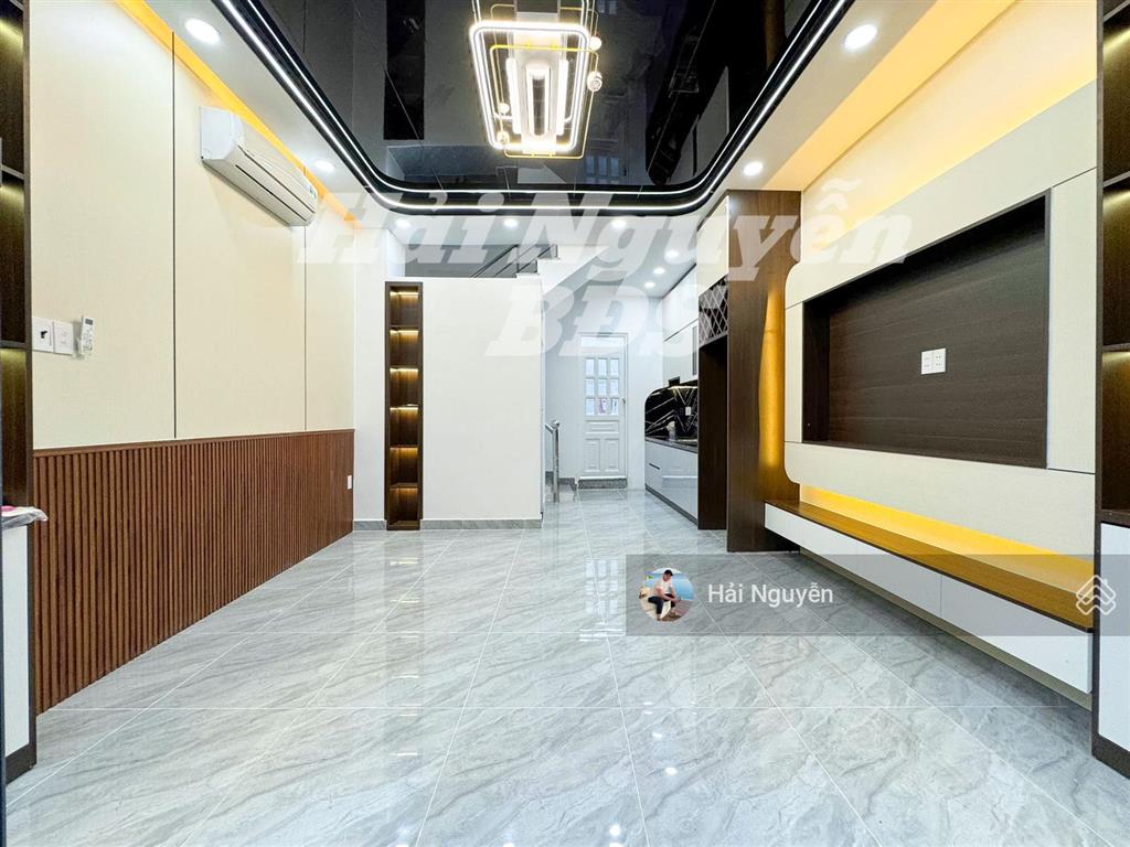 Nhà 3 lầu hẻm thẳng 1 sẹc đường trần xuân soạn, p. tân hưng  q7