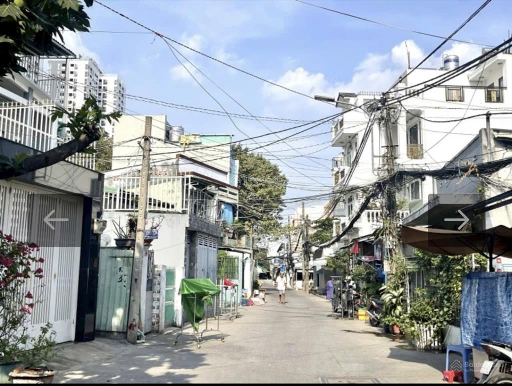 Bán nhà lê văn lương, quận 7  hxh  206m2  ngang 12m  nhà cũ tiện xây mới  17tỷ2