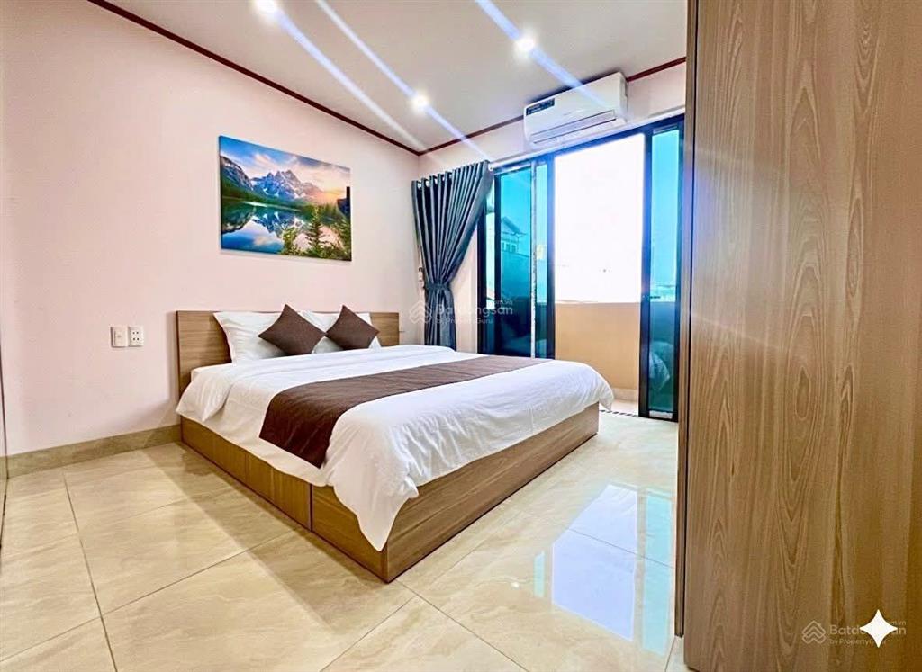 Cắt lỗ,chào 5,05 tỷ, nhà 5 tầng yênngưu,phantrọngtuệ ô tô đỗ gần,vài bước chân ra chợ