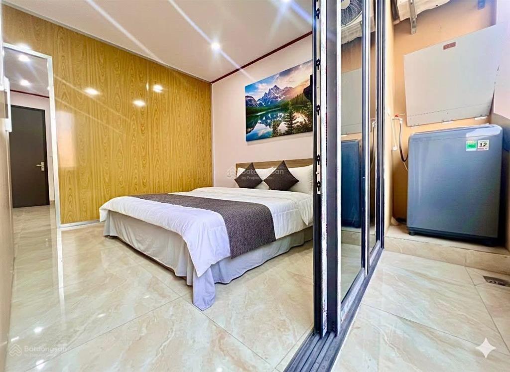 Cắt lỗ,chào 5,05 tỷ, nhà 5 tầng yênngưu,phantrọngtuệ ô tô đỗ gần,vài bước chân ra chợ