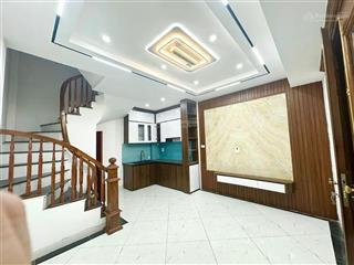 Cắt lỗ,chào 5,05 tỷ, nhà 5 tầng yênngưu,phantrọngtuệ ô tô đỗ gần,vài bước chân ra chợ