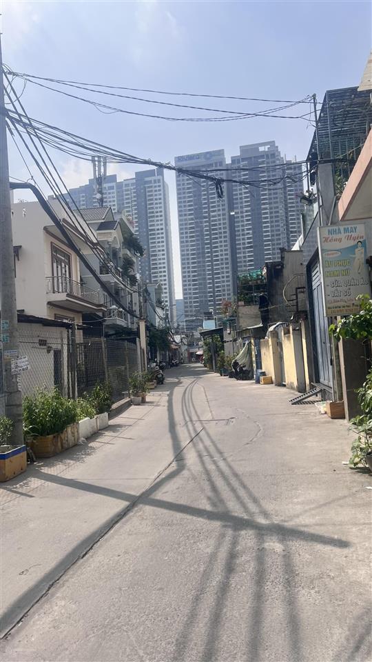 Bán biệt thự quận 7 300m2  ngang 10  3tầng p tân phú sau lưng là pmh  giá thoả thuận
