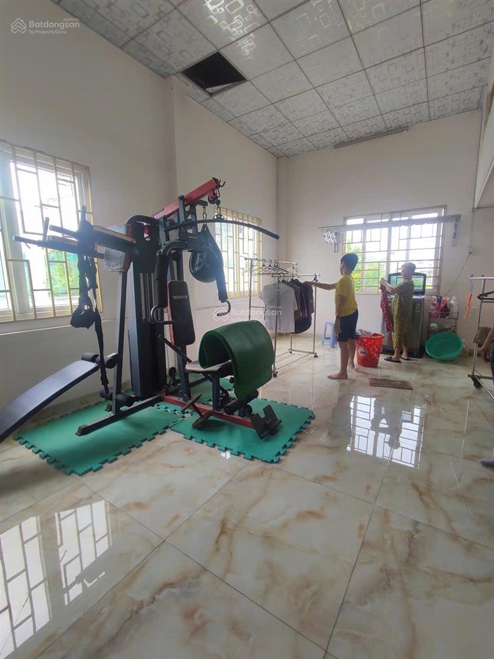 Bán gấp biệt thự p. tân phong quận 7  ngang 7m  hầm để ô tô  dtcn 126m2  hoàn công đủ  28tỷ tl