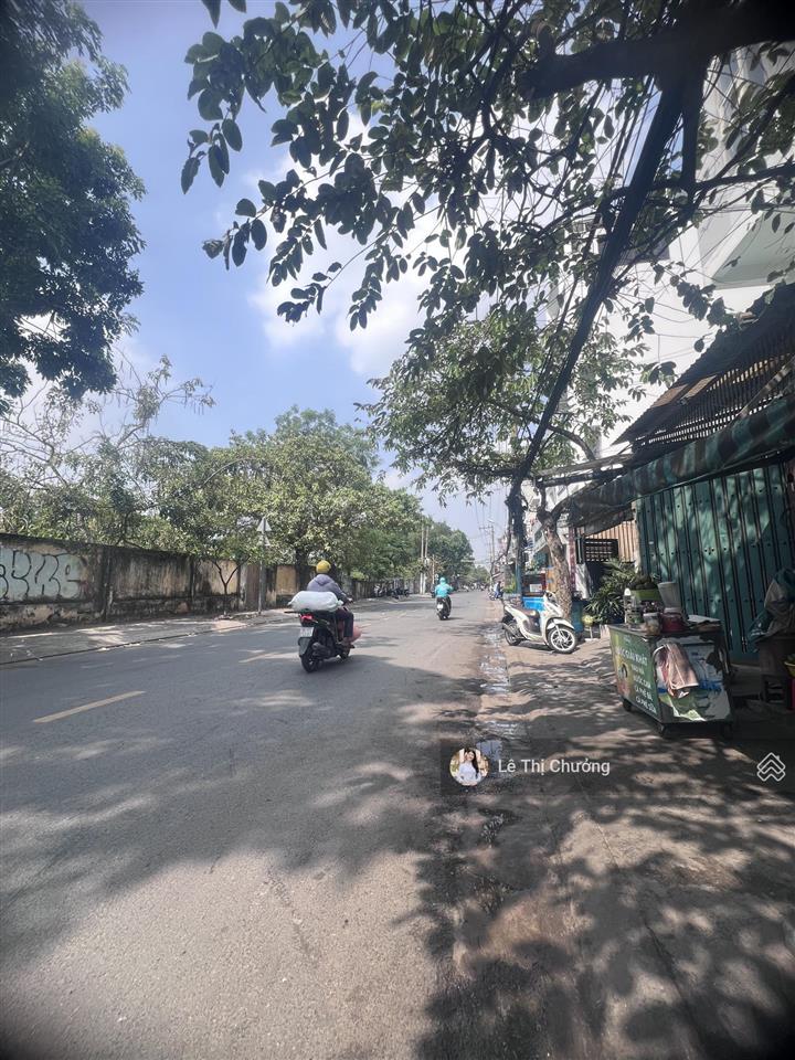 Mặt tiền tôn thất thuyết quận 4, 220m2, ngang 6m nở hậu 9m, sát nguyễn tất thành
