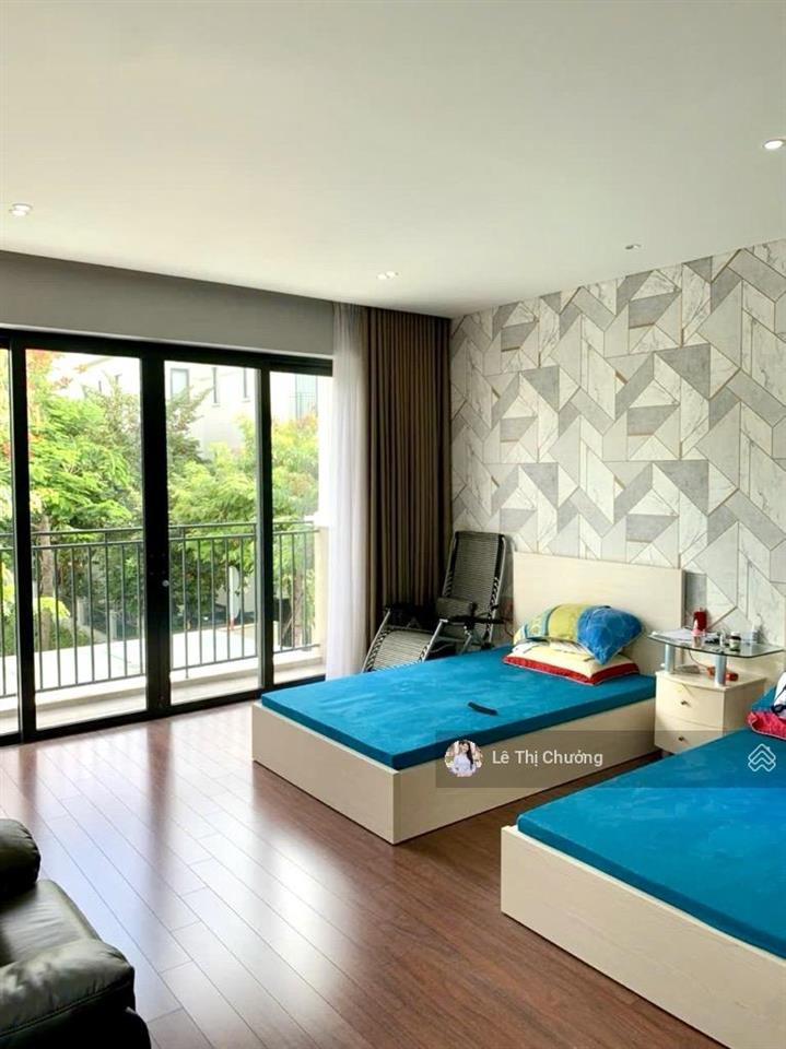 Bán nhà quận 7, hxh, sát trường cấp 3 ngô quyền, 4 tầng, ngang 4.5m, nhỉnh 7tỷ