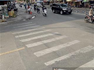 Lô góc 2 mặt tiền quận 4, đường 25m, sát công viên 220m2, ngang 14m, dòng tiền 1.8 tỷ, 106.9 tỷ tl