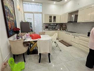Bán nhà quận 7  3 tầng  7.5x19m 129m2 hẻm 4m kế phú mỹ hưng 50m ra đường phú thuận  9.7tỷ tl