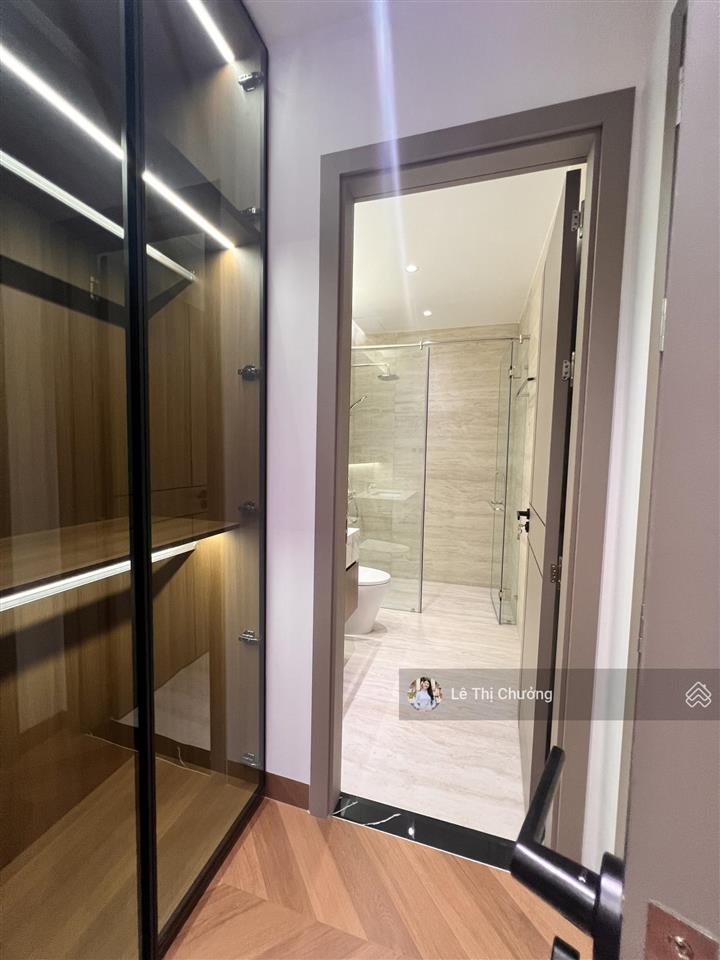Bán nhà mới 5tầng, đường phú thuận quận 7, xe hơi tránh, thang máy, sát phú mỹ hưng, 15tỷ nhic