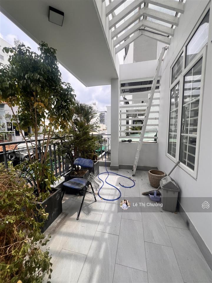 Bán nhà hoàng diệu quận 4, 100m², ngang 5m, ô tô trong, 3 tầng, sát quận 1, hiện hữu 28 tỷ tl