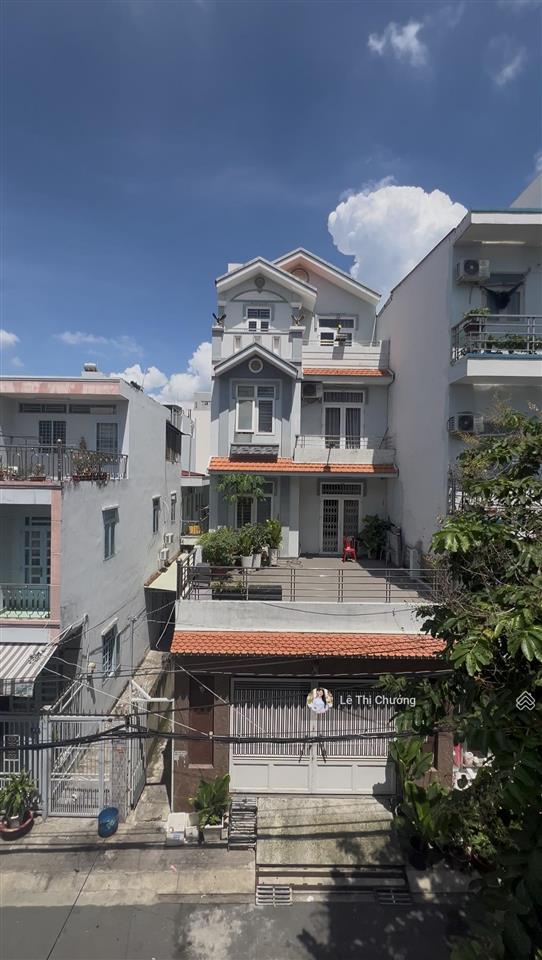 Bán nhà hoàng diệu quận 4, 100m², ngang 5m, ô tô trong, 3 tầng, sát quận 1, hiện hữu 28 tỷ tl